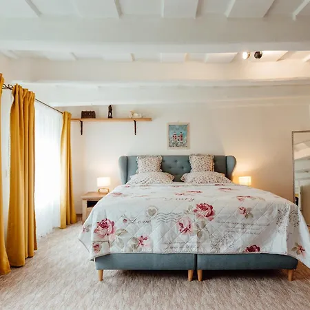 Domcek Na Staromestskej. Banská Štiavnica